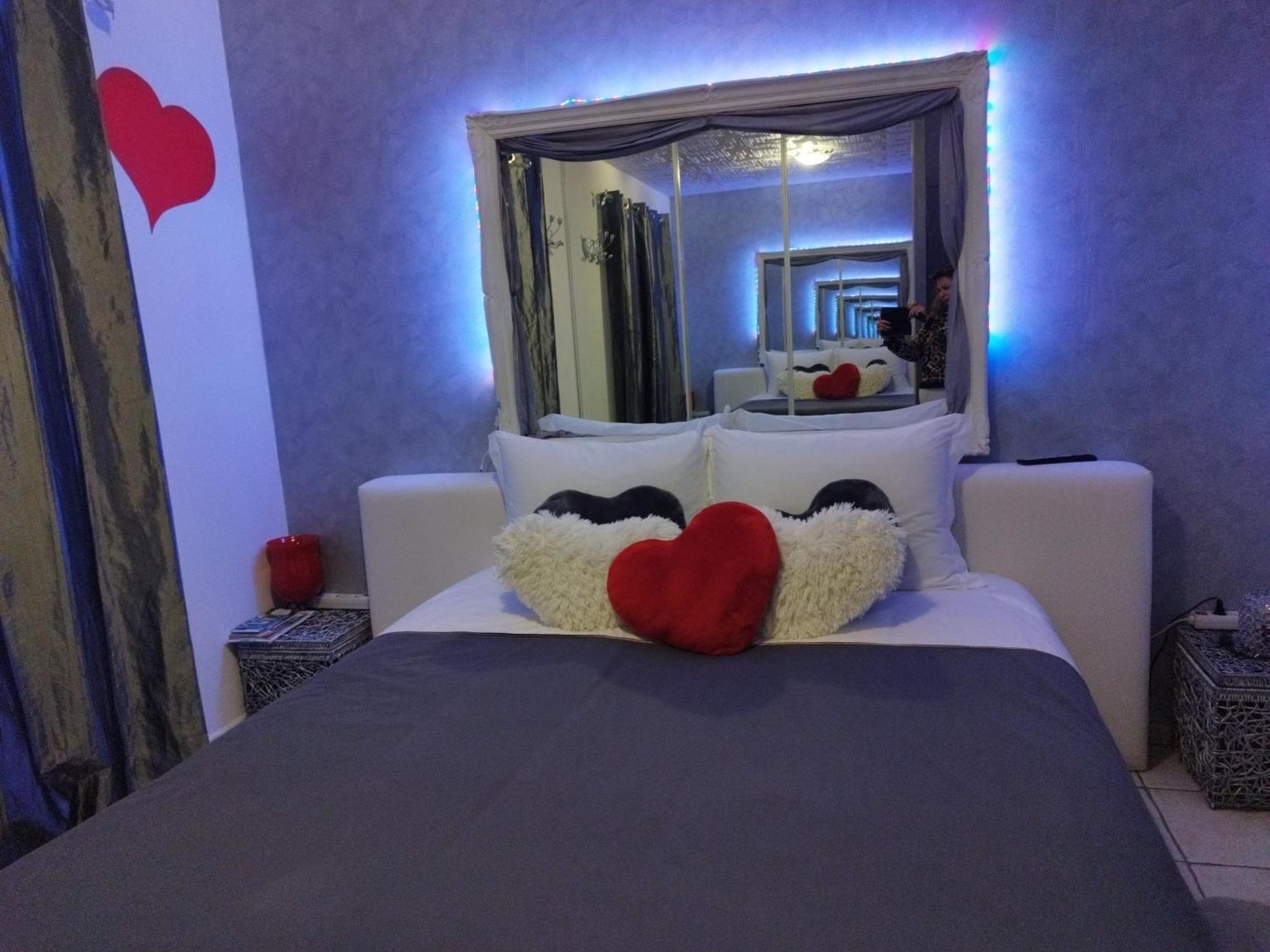 Appartement Miss G'Ainguette à Guereins Chambre photo